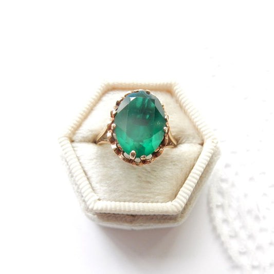 Vintage 9ct Gold Emerald Glass Cocktail Ring US Size 7.5 UK Q