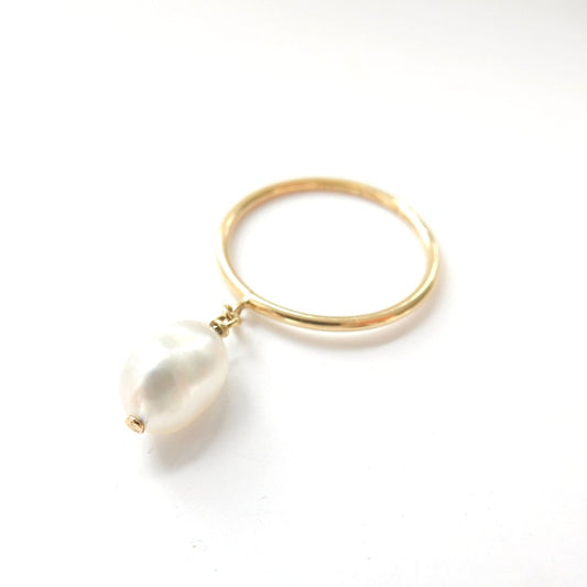 Dainty Vintage 18ct Gold Tiffany & Co Baroque Pearl Ring US Size 5.5 UK M