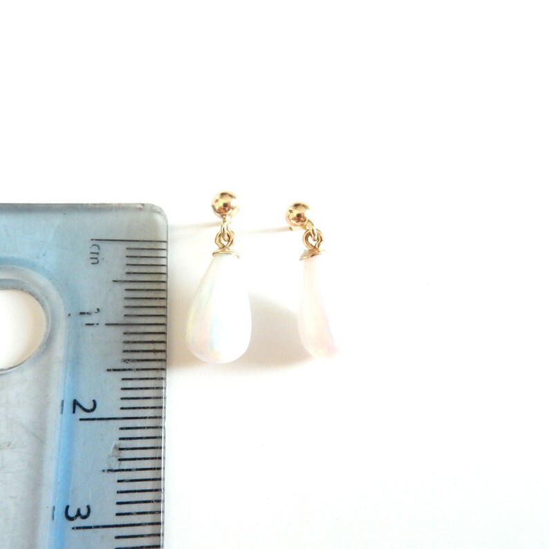 9ct Gold Opal Tearop Earrings