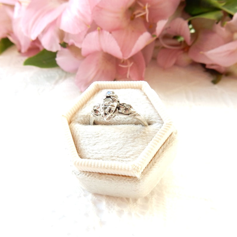 Art Deco 18ct White Gold Diamond Navette Ring US Size 6 1/4 UK N