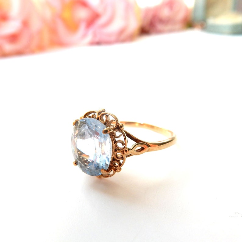 Vintage 9ct Gold Created Blue Spinel Filigree Ring