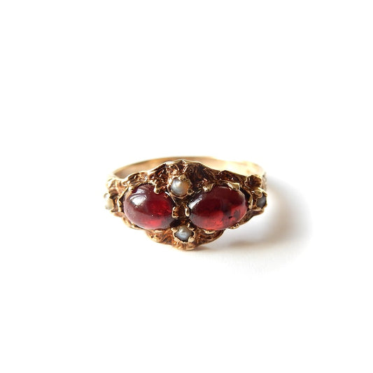 Vintage 9ct Gold Garnet & Seed Pearl Ring