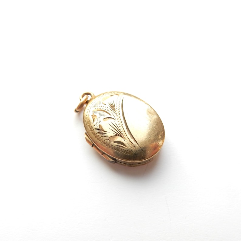 Vintage Oval Rolled Gold Locket