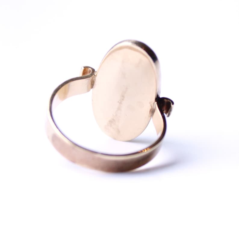 Antique 9ct Rose Gold Jade Navette Ring
