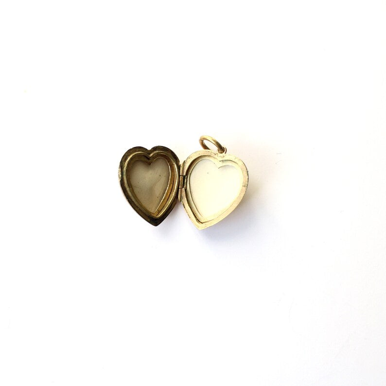 Antique 9ct Gold Back & Front Shell Inital G Locket